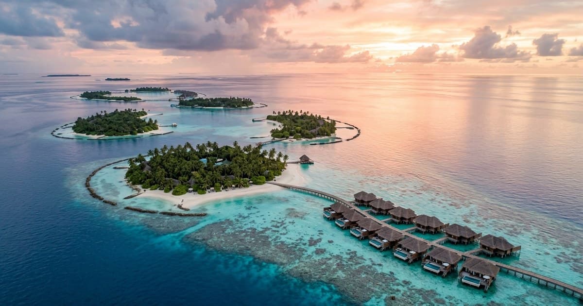 Горящие туры на Мальдивы: Sun Siyam Vilu Reef, Adaaran Select и Cinnamon Hakuraa Huraa, вылет 9 октября