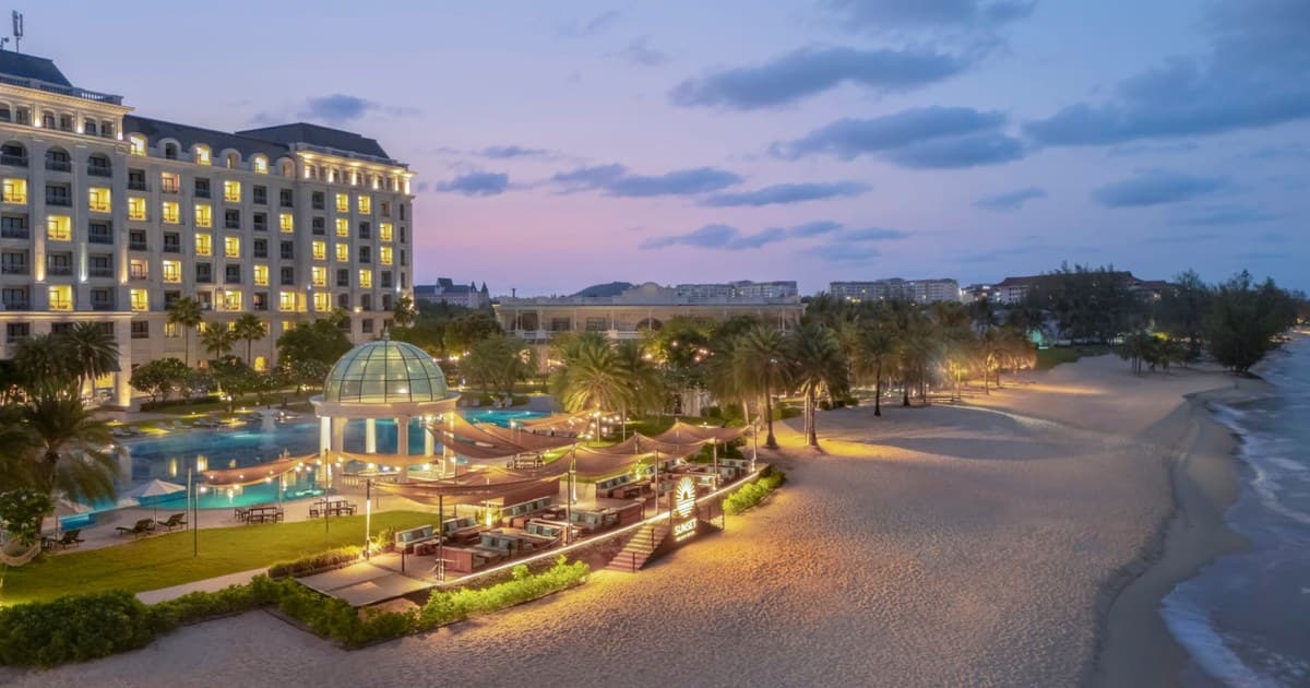 Фукуок в начале сухого сезона: Sheraton на пляже Бай Зай до декабрьского пика